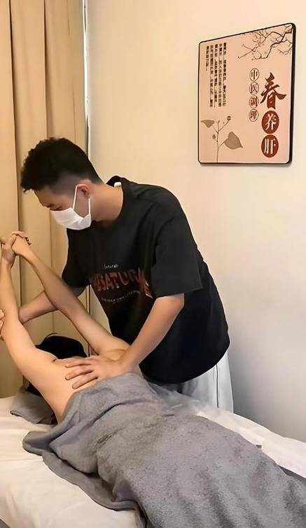 www.久久久久久精品...的相关介绍