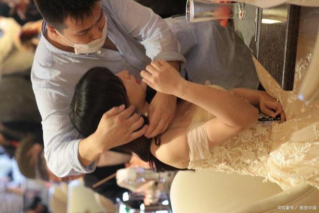 一区二区亚洲少妇的相关介绍