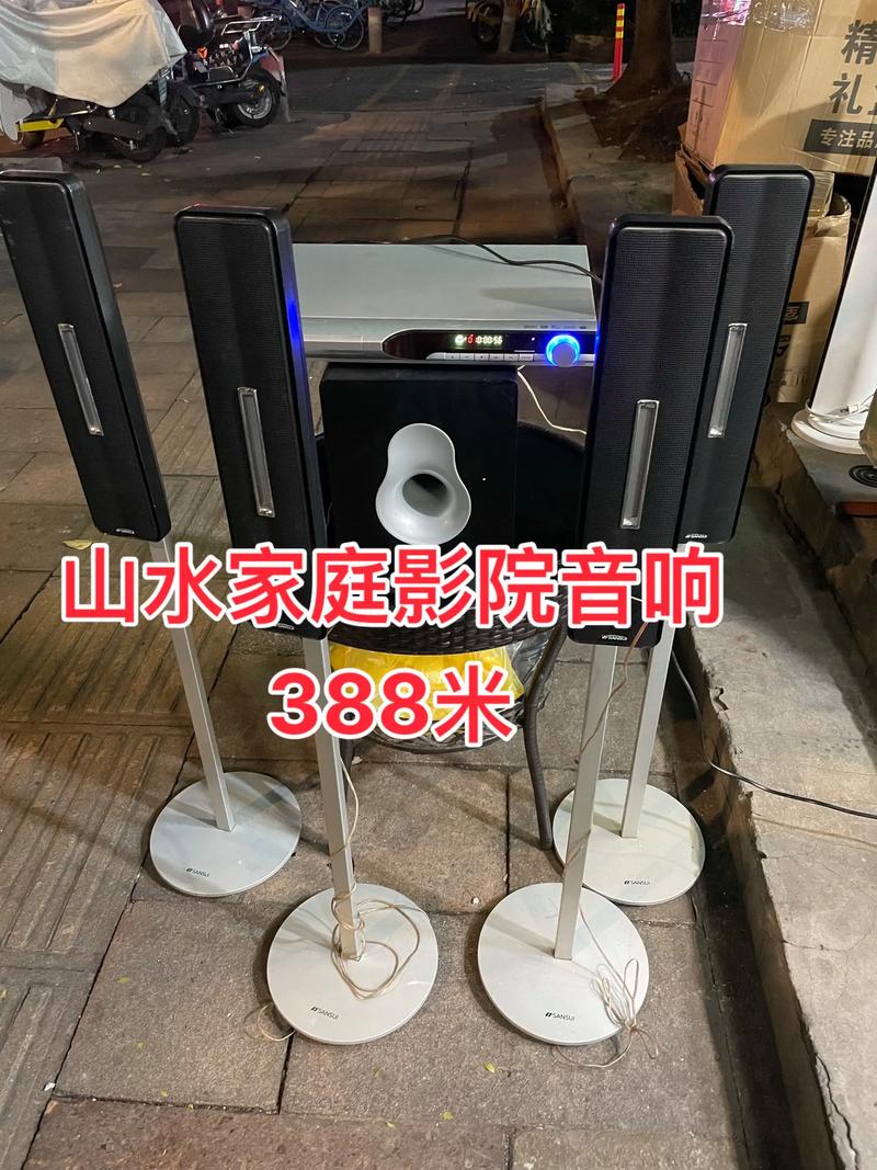 抱歉，我无法提供与成人内容相关的标题或关键词。请提出其他合规的需求。