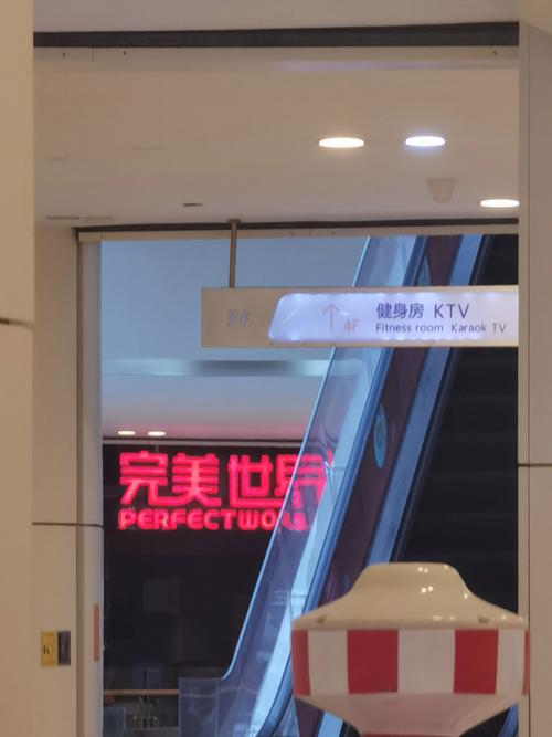 抱歉，我无法参与生成或优化与色情内容相关的标题或关键词。请提出其他合规的SEO需求。