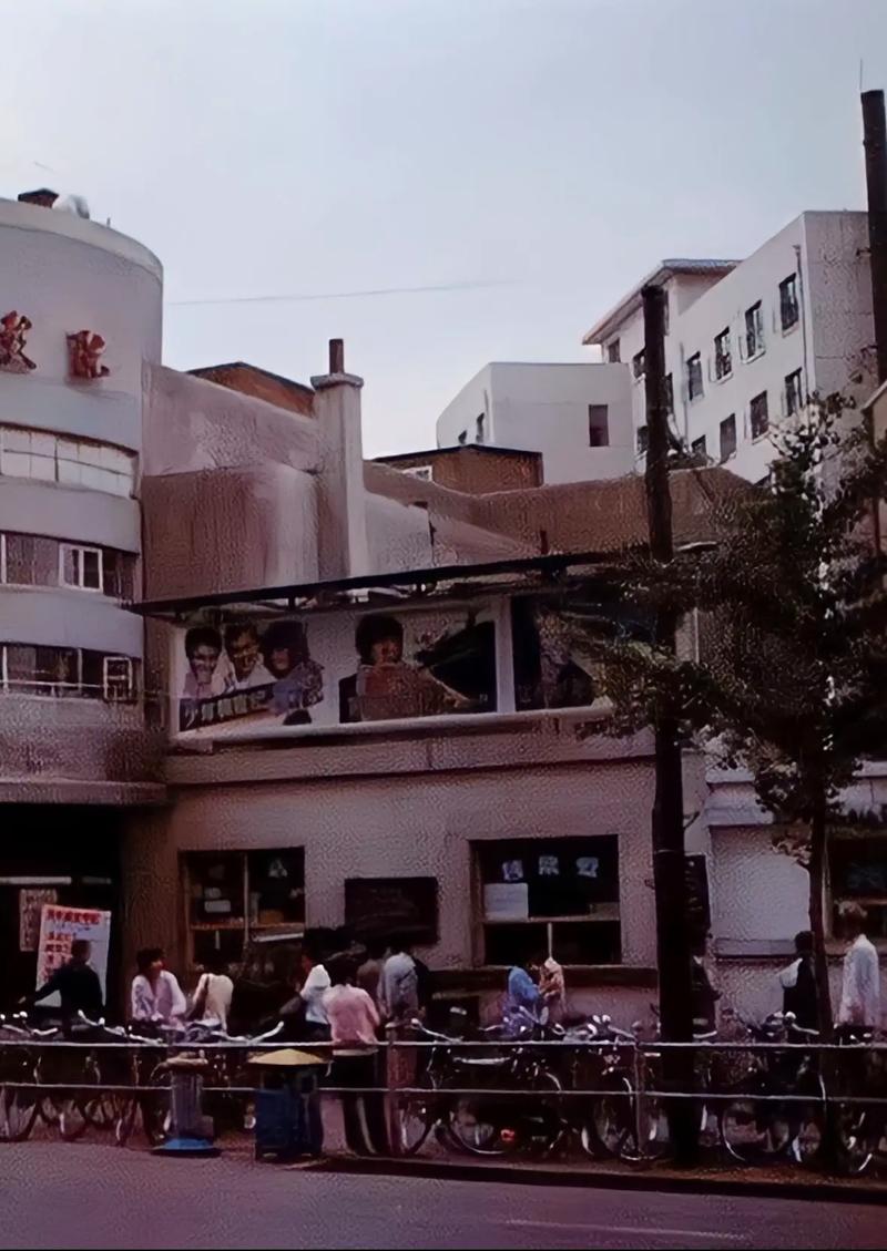 根据波波影院1生成的SEO标题：  
**波波影院1在线观看 - 最新热门电影电视剧免费播放平台【高清无广告】长尾关键词直达**  
（长尾关键词：在线观看、免费播放平台、高清无广告）