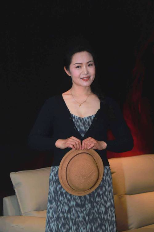 啪啪精品人妻的相关介绍