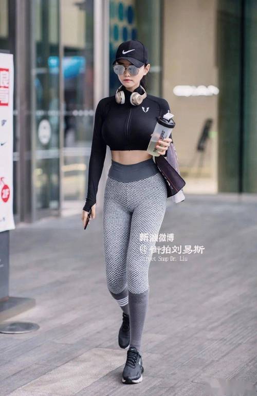 亚洲熟女少妇专区介绍的相关介绍