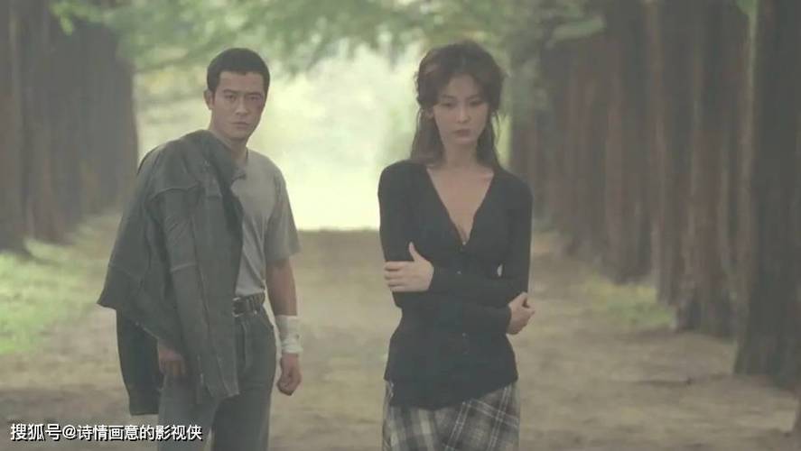 射入受奸人妻娇嫩的花心的相关介绍