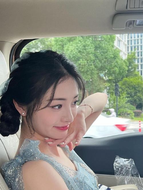 颜值不错的少妇人妻的相关介绍