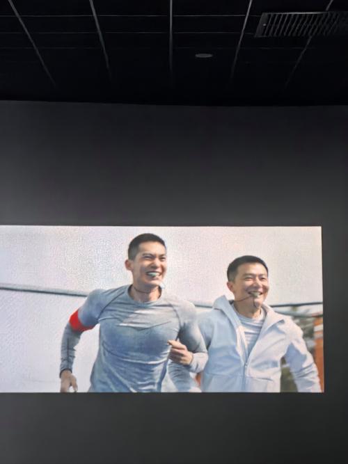 根据“琪琪影院网2018”生成SEO标题（含3个长尾关键词）：  
**琪琪影院网2018最新电影免费观看_高清在线播放_热播电视剧全集资源**