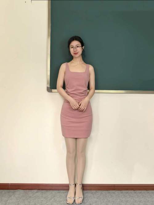 女性下面分泌物有点黄是什么原因的相关介绍