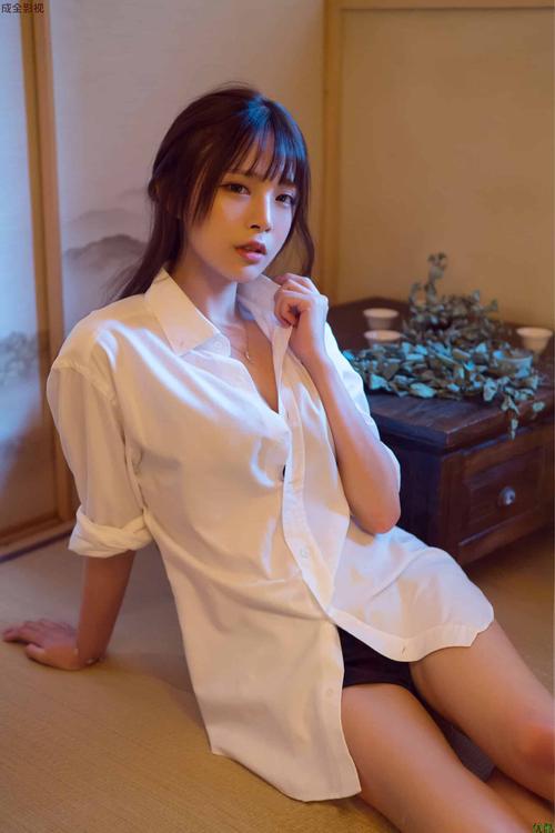 欧美老熟女裸体图片的相关介绍